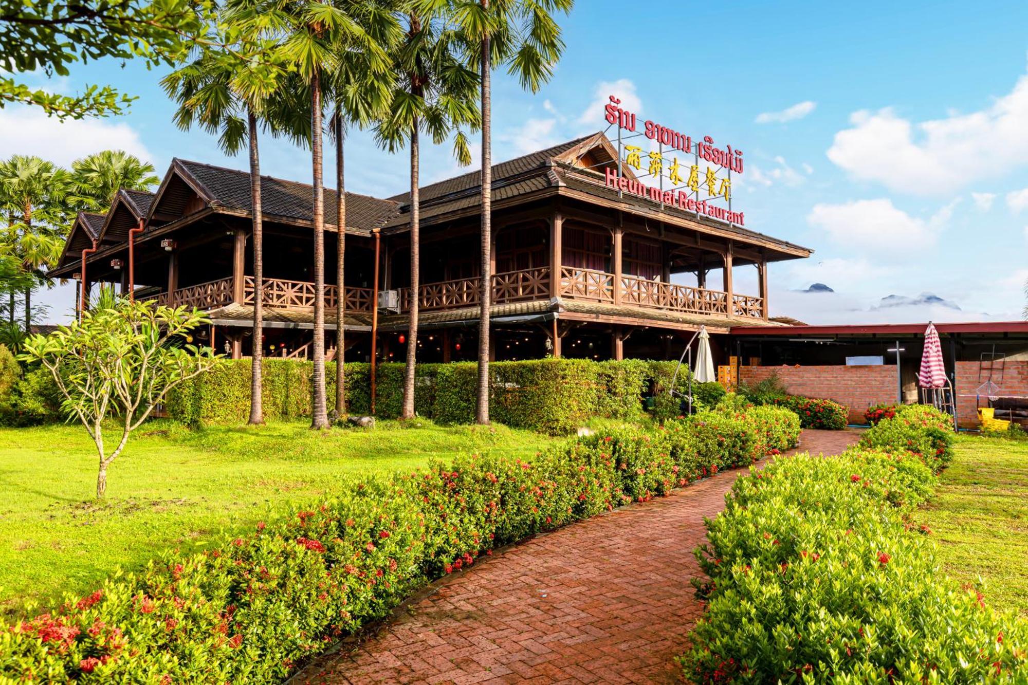 Lisha Garden Resort Hotel Vang Vieng Exterior photo