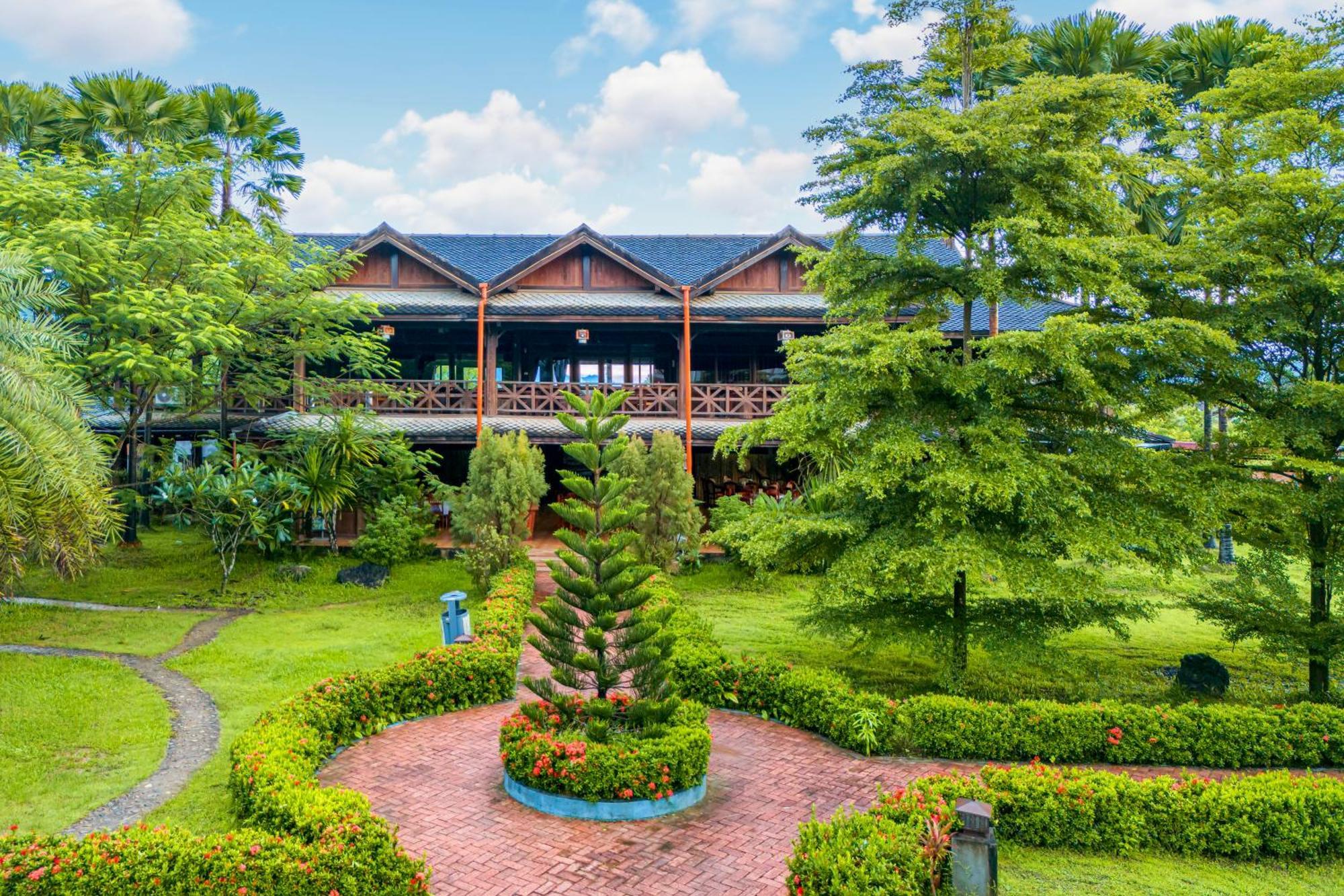 Lisha Garden Resort Hotel Vang Vieng Exterior photo